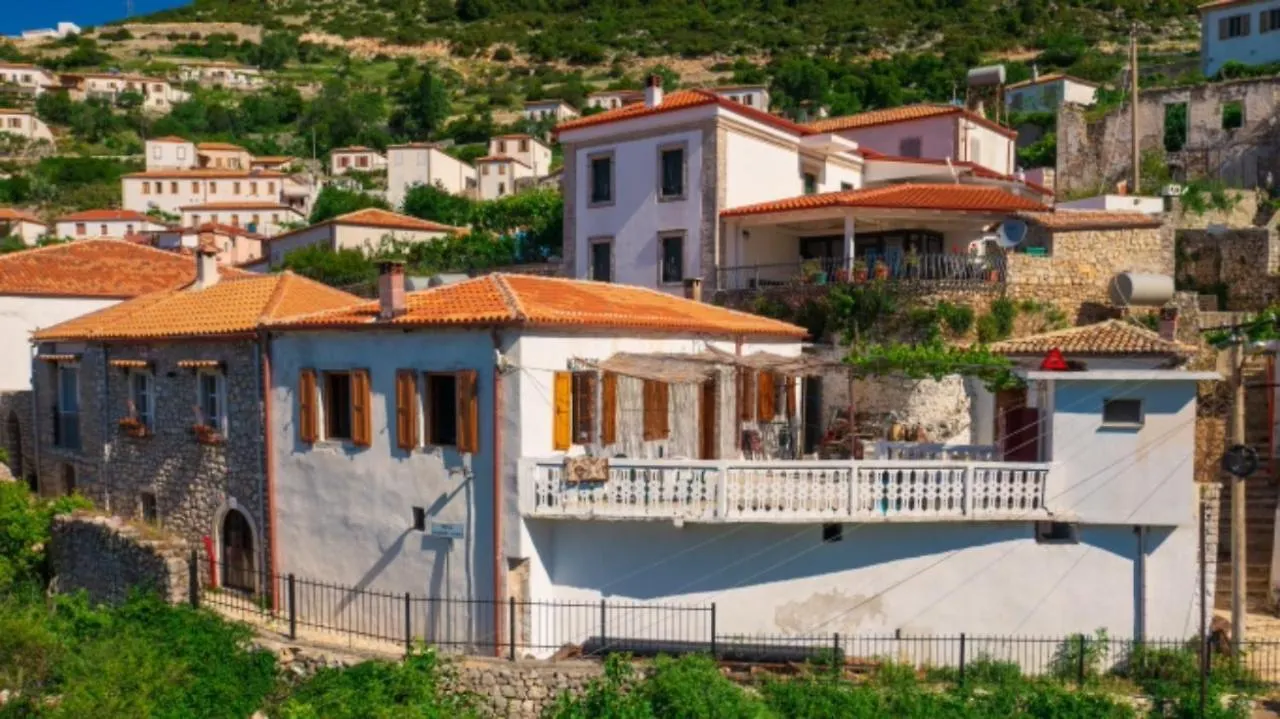 Shotgun Hostel & Guesthouse Vuno Albania