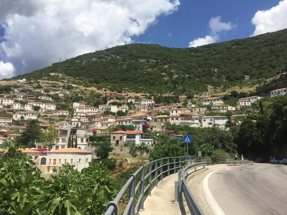 Shotgun Hostel & Guesthouse Vuno
