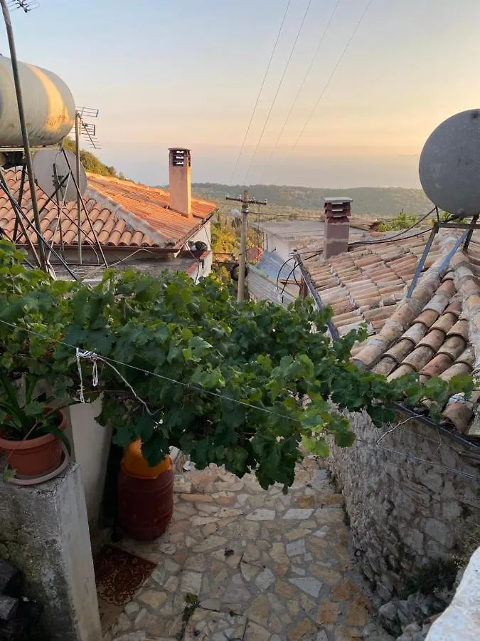 Shotgun Hostel & Guesthouse Vuno