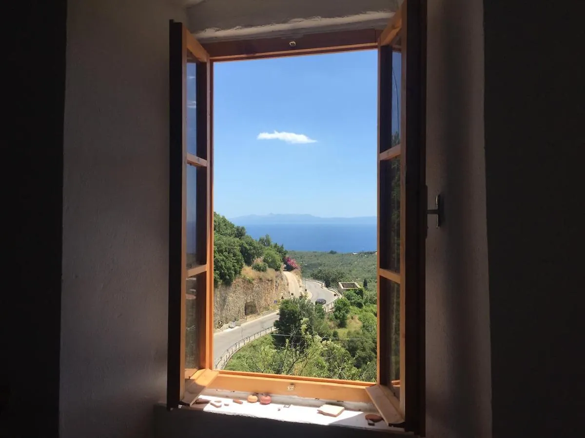 Shotgun Hostel & Guesthouse Vuno