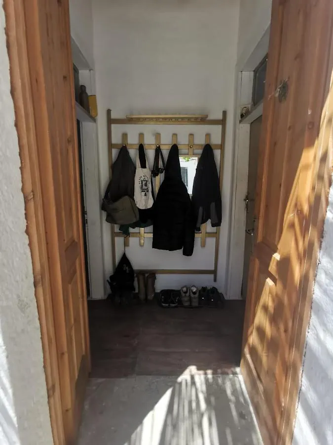 Shotgun Hostel & Guesthouse Vuno 0*,