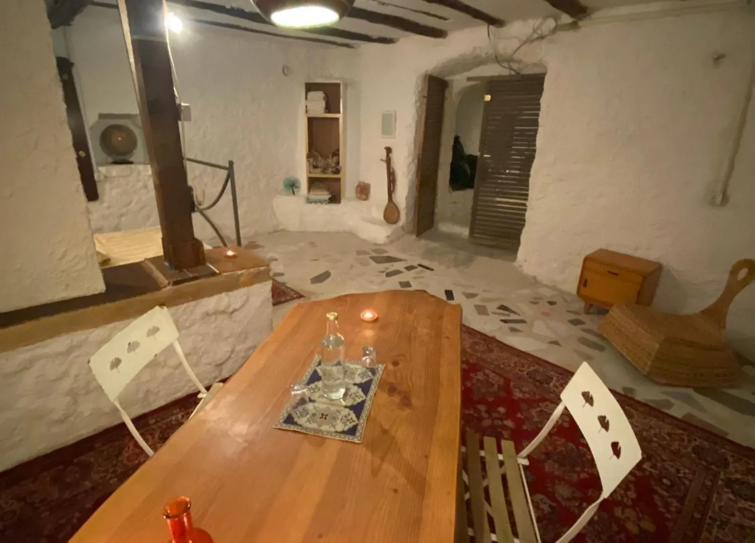 Shotgun Hostel & Guesthouse Vuno