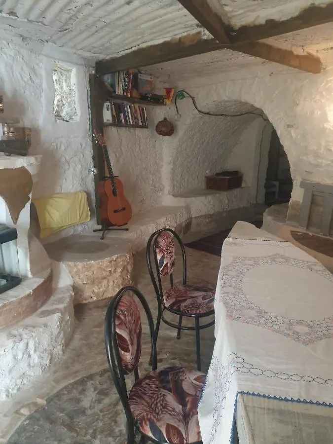Shotgun Hostel & Guesthouse Vuno